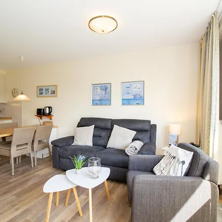 Trafalgar 145 Apartment